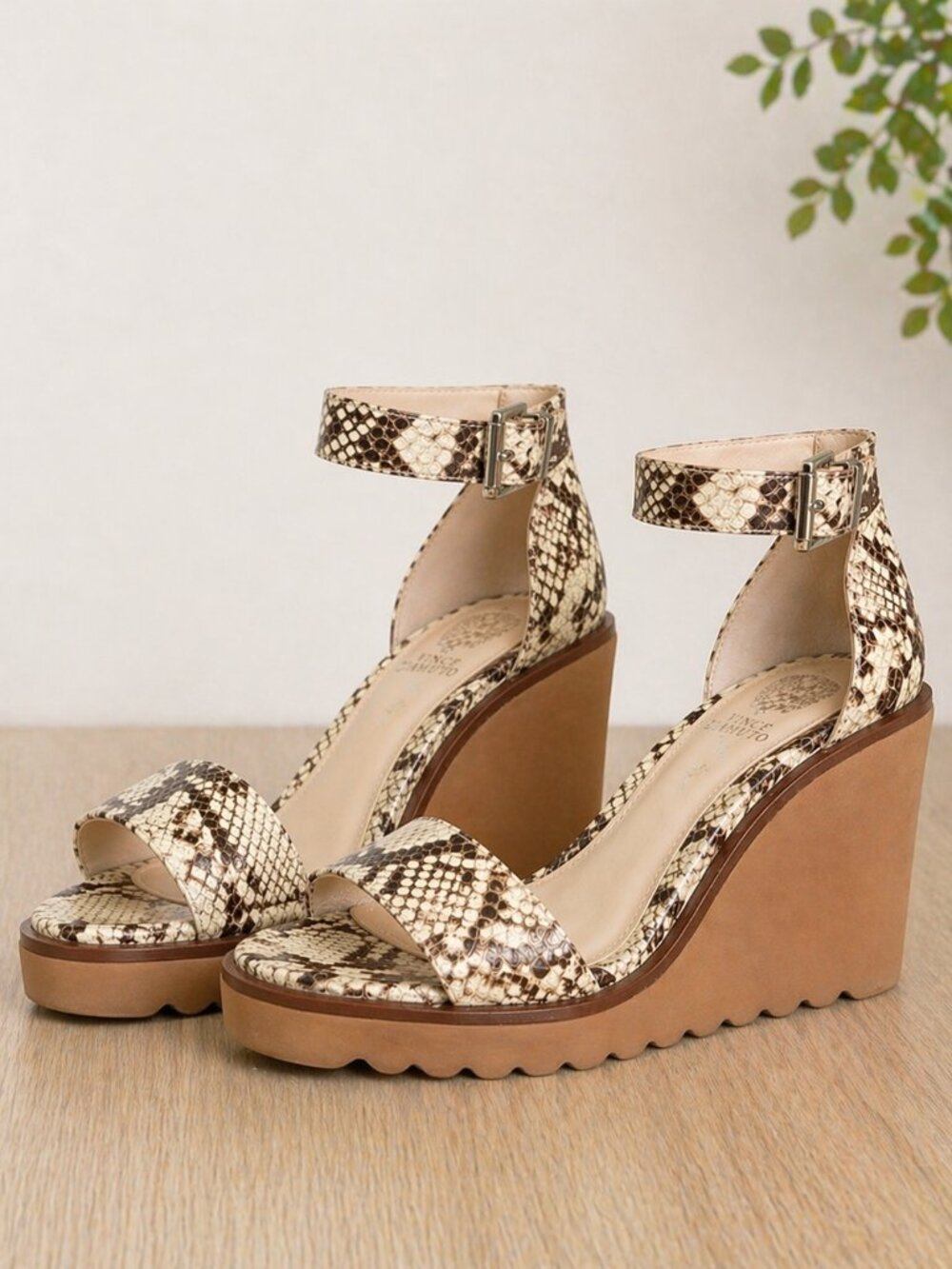Vince Camuto Gretham Snake Print Wedge Sandals Platform Ankle Strap Heels Size 8